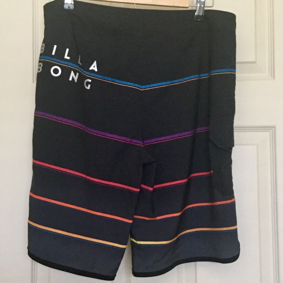 EUC Billabong 73 Stripe Boardshorts - Picture 4 of 7